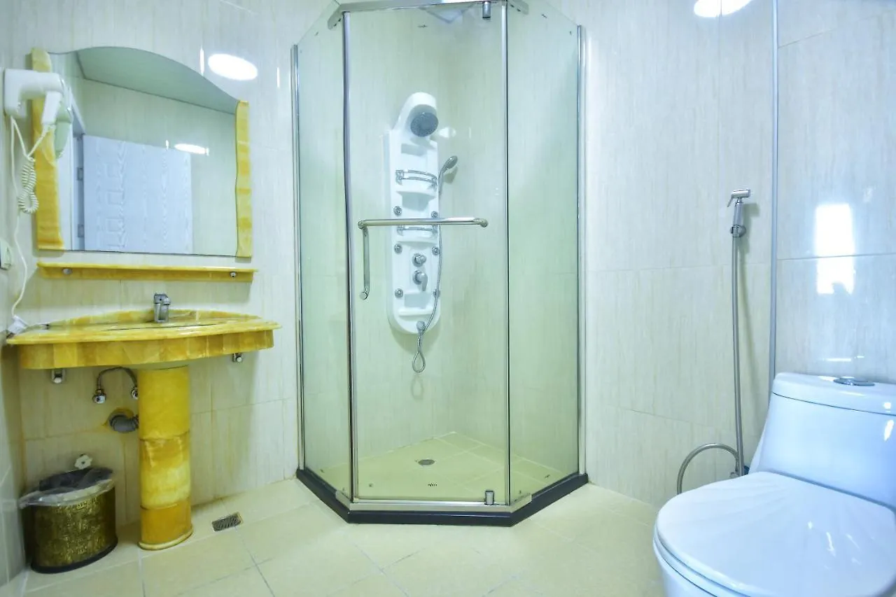 Hotel Chveni Sakhli Batumi 3*,