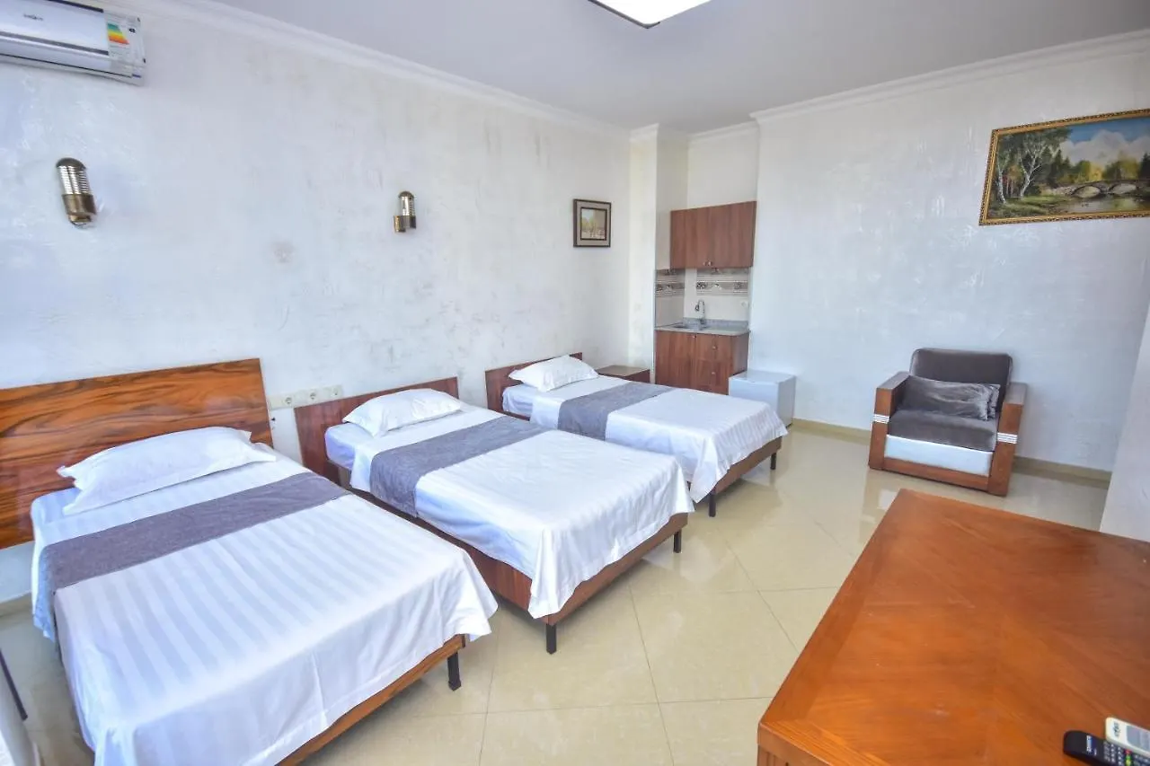 Hotel Chveni Sakhli Batumi 3*,